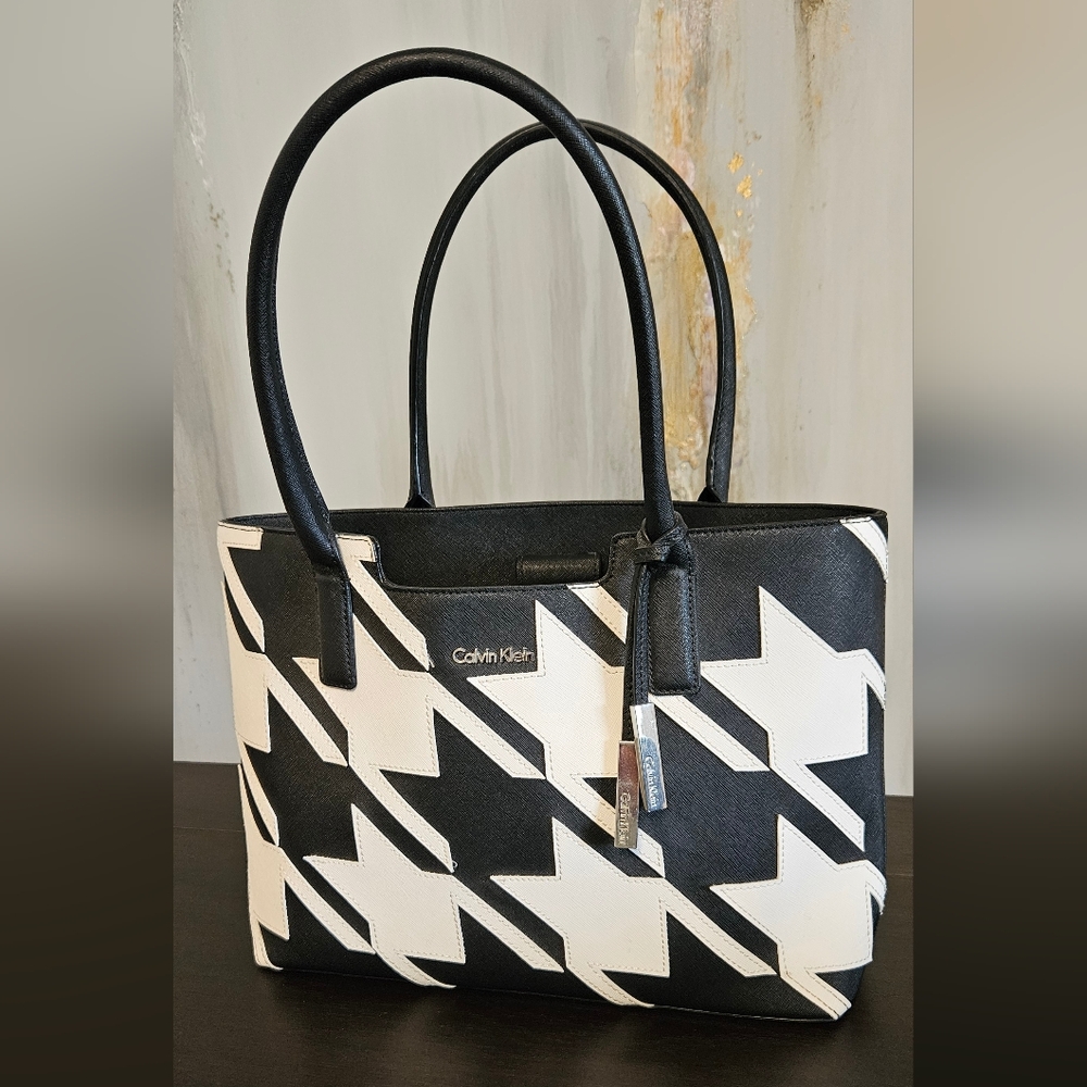 Calvin Klein Black and White Large Houndstooth Women's Bag